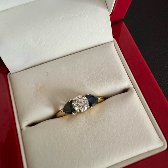 14k gold ring with Diamond - Picture 2 of 8